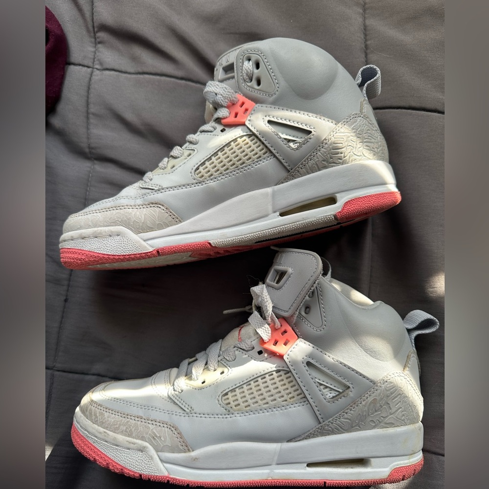 Grey/ pink jordans